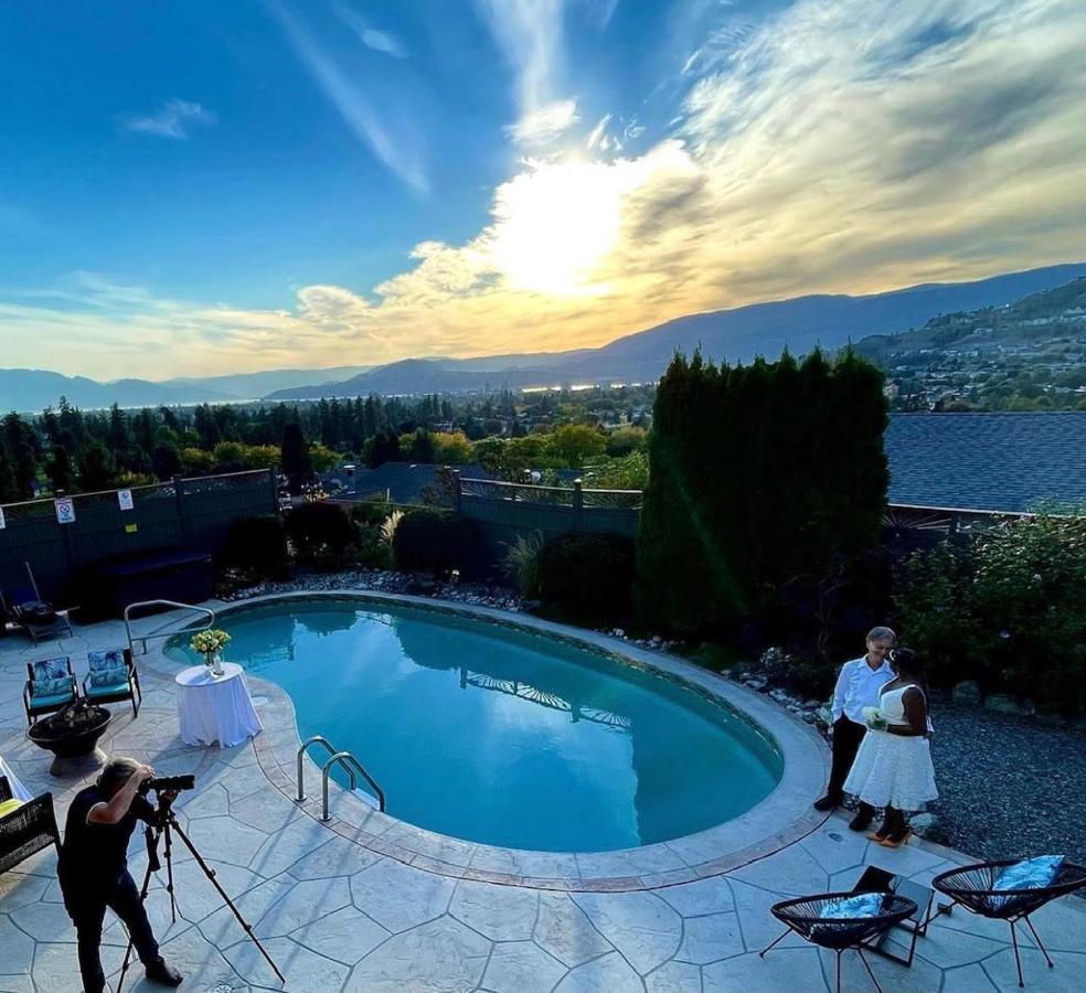 A Vista Villa Couples Retreat Kelowna Kültér fotó