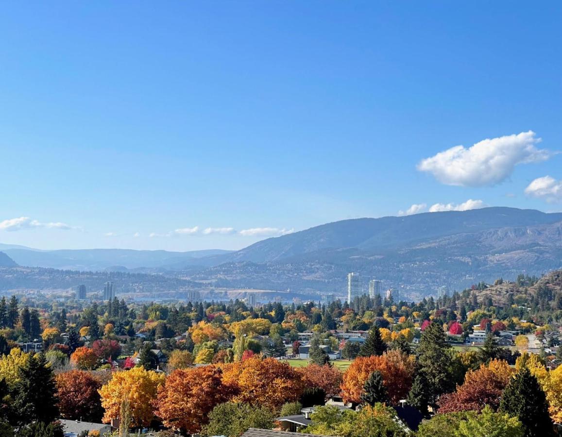 A Vista Villa Couples Retreat Kelowna Kültér fotó